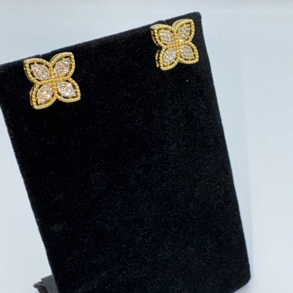 Venetian Earrings - Picture 7 of 11